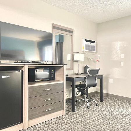Days Inn & Suites By Wyndham Spokane Zewnętrze zdjęcie
