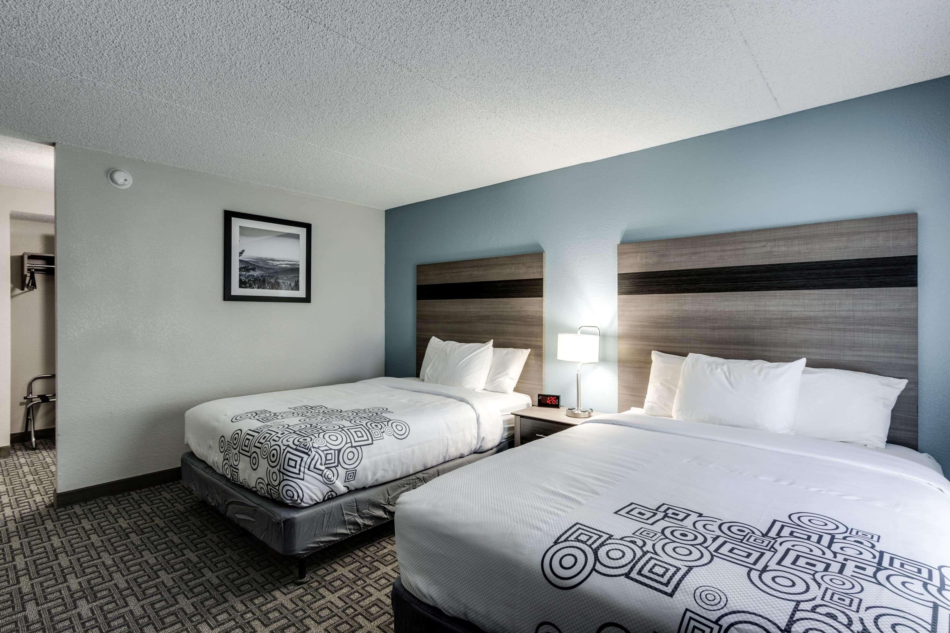 Days Inn & Suites By Wyndham Spokane Zewnętrze zdjęcie