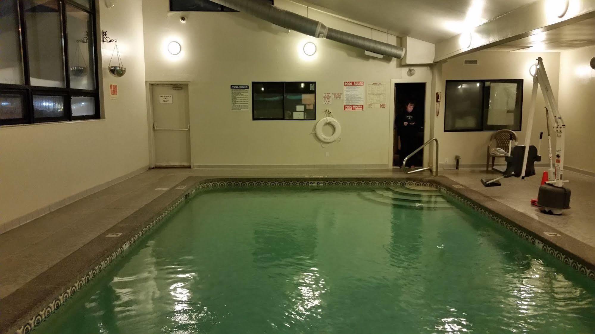 Days Inn & Suites By Wyndham Spokane Zewnętrze zdjęcie